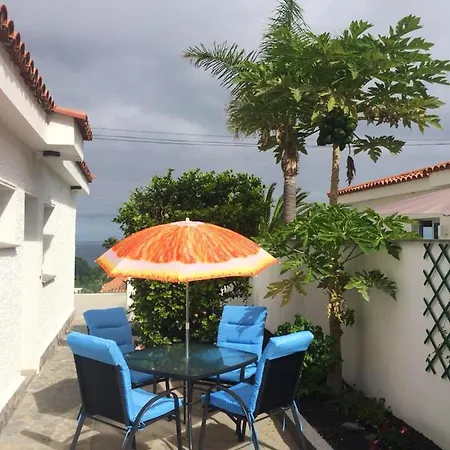 With 2 Bedrooms In Puerto De La Cruz With Wonderful Sea View Enclosed Garden And Wifi