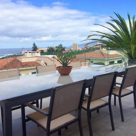 With 2 Bedrooms In Puerto De La Cruz With Wonderful Sea View Enclosed Garden And Wifi