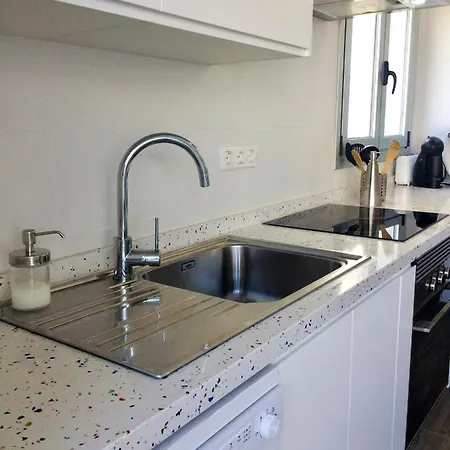 With 2 Bedrooms In Puerto De La Cruz With Wonderful Sea View Enclosed Garden And Wifi Appartamento